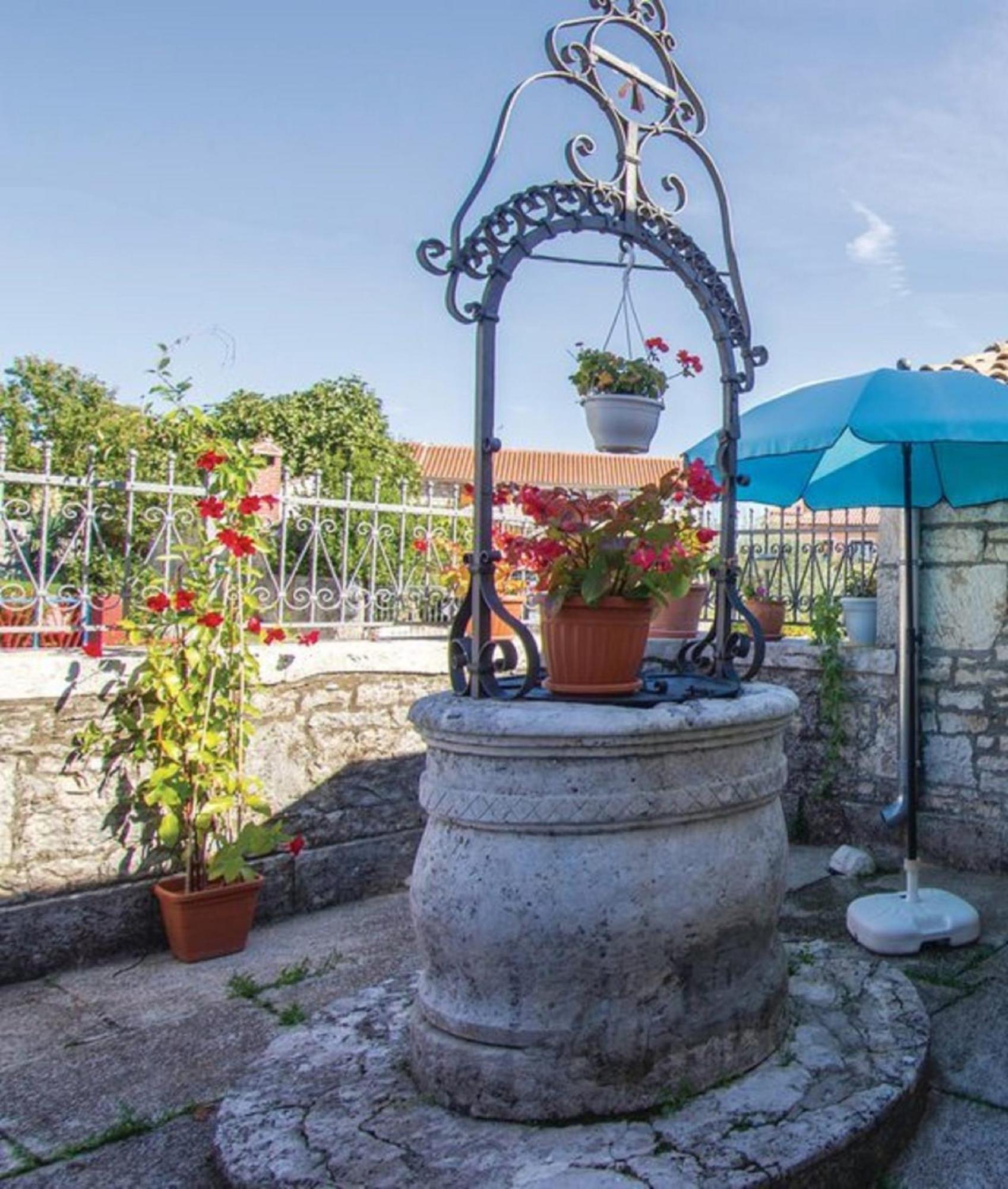 Holiday House Marina Kruncici Экстерьер фото